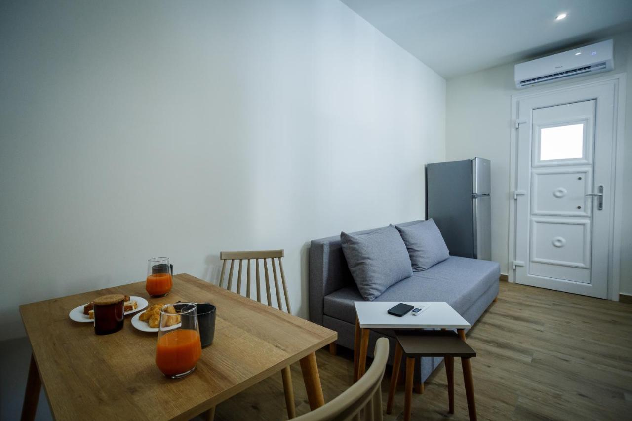 Central Corner Apts ไซคิย์นธอสทาวน์ ภายนอก รูปภาพ