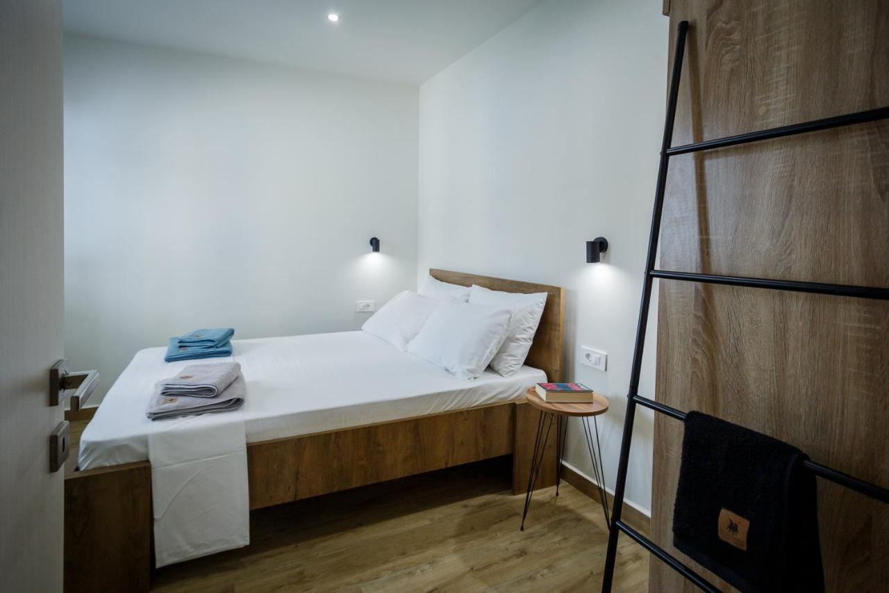 Central Corner Apts ไซคิย์นธอสทาวน์ ภายนอก รูปภาพ